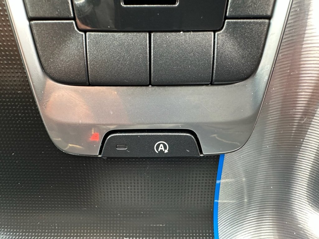 Used Volvo V40 2016 for sale - 76303541: Photo 46