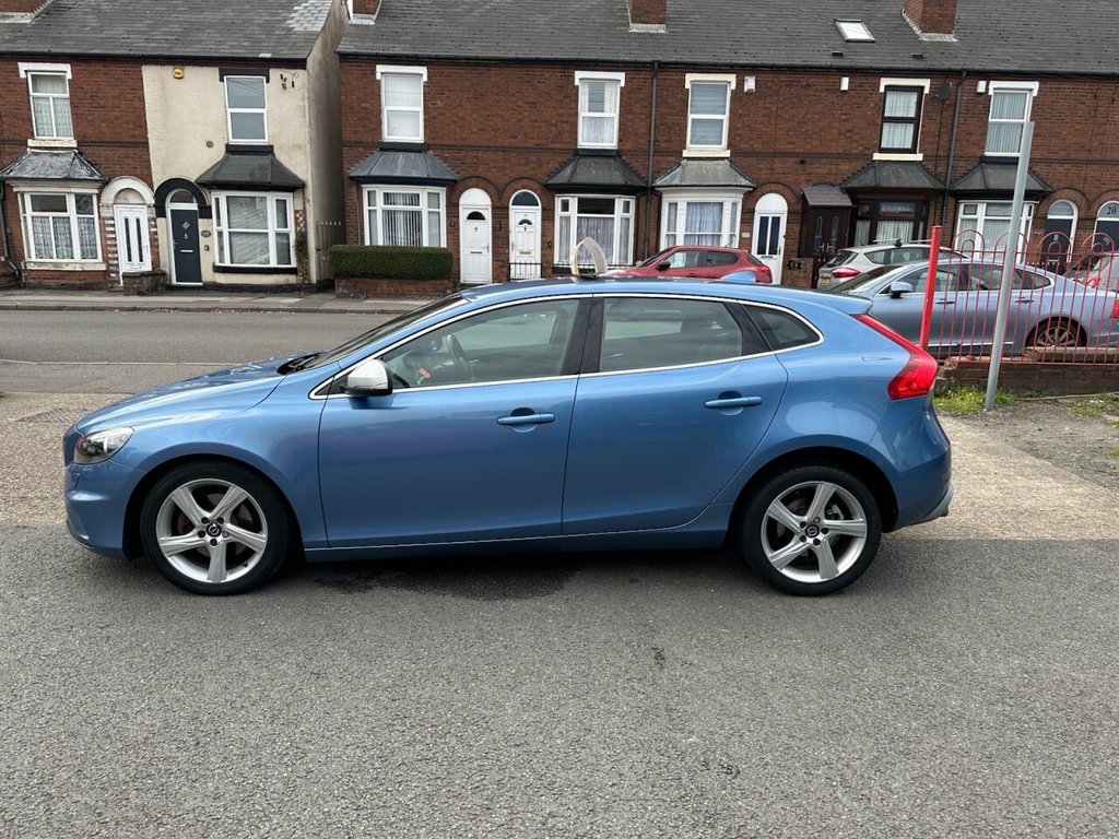 Used Volvo V40 2016 for sale - 76303541: Photo 6