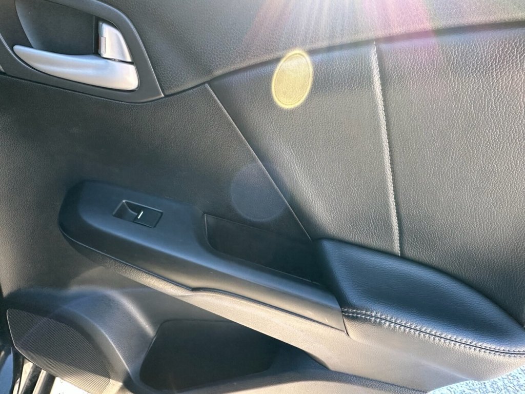 Used Honda Civic 2012 for sale - 77096381: Photo 18