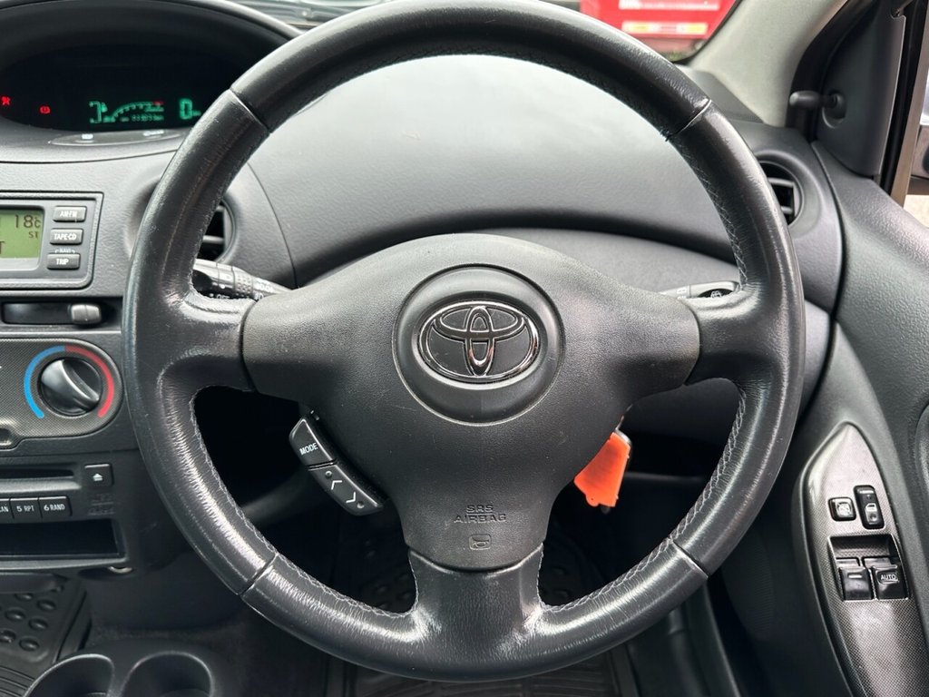Used Toyota Yaris 2004 for sale - 76783398: Photo 22