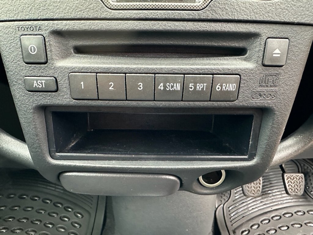 Used Toyota Yaris 2004 for sale - 76783398: Photo 28