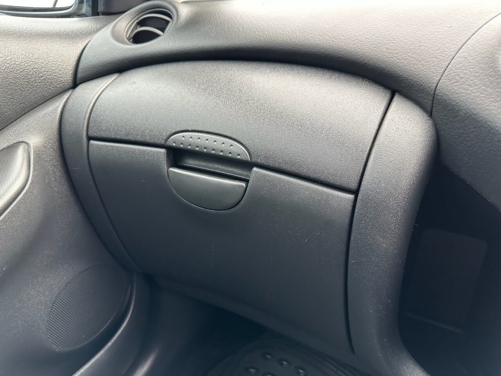 Used Toyota Yaris 2004 for sale - 76783398: Photo 34