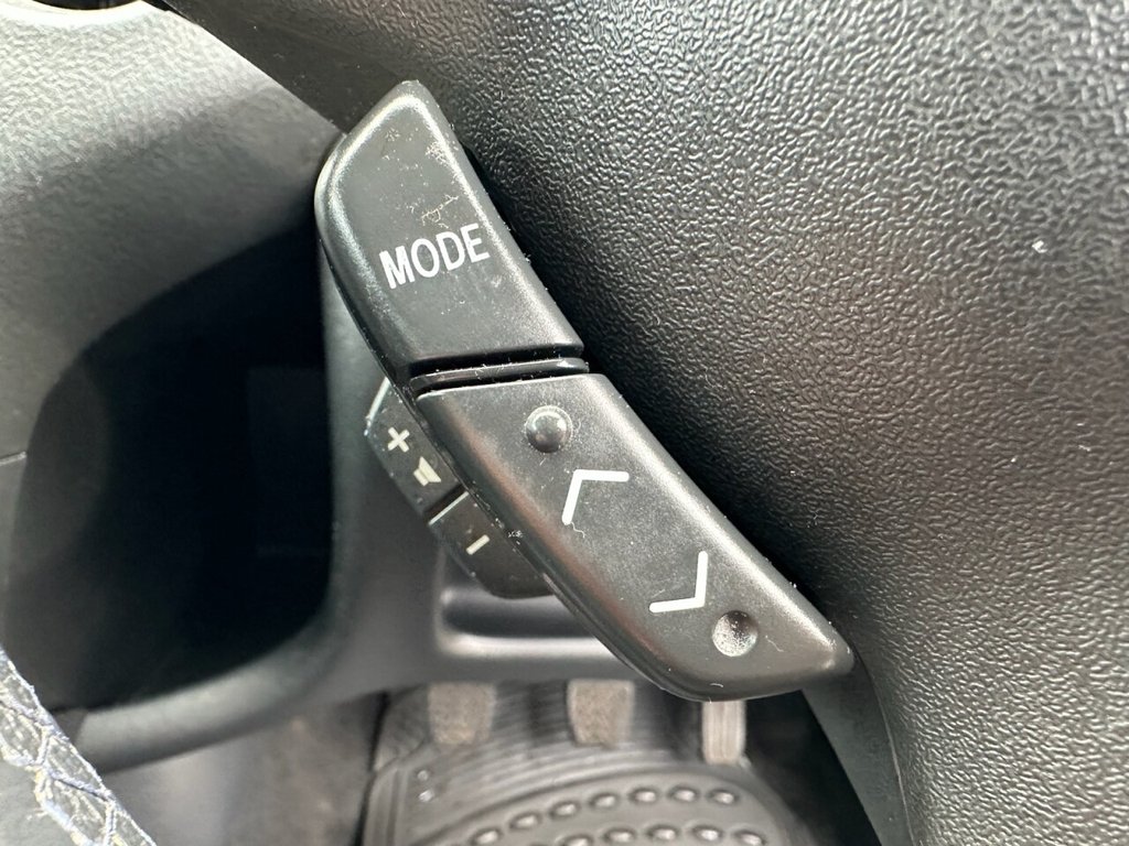 Used Toyota Yaris 2004 for sale - 76783398: Photo 37