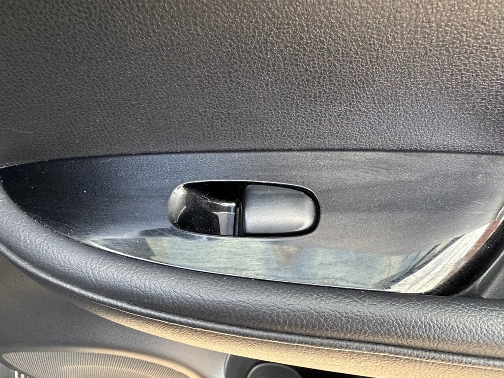 Used Nissan Leaf 2017 for sale - 77976717: Photo 17