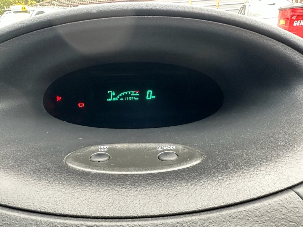 Used Toyota Yaris 2004 for sale - 76482462: Photo 23