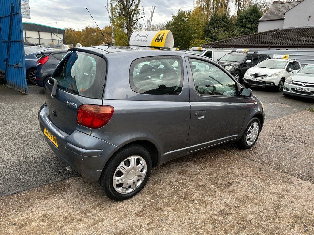 Used Toyota Yaris 2004 for sale - 76482462: Photo 3