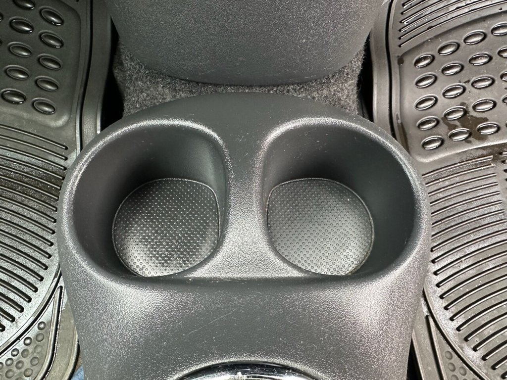 Used Toyota Yaris 2004 for sale - 76482462: Photo 30