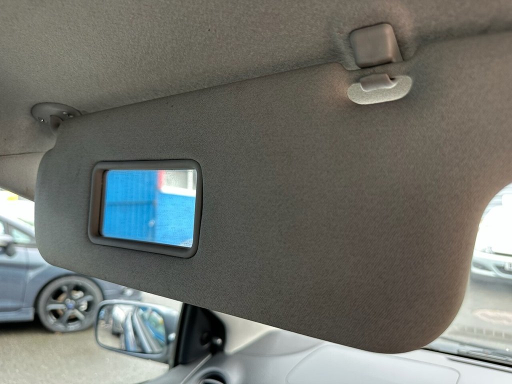 Used Toyota Yaris 2004 for sale - 76482462: Photo 36