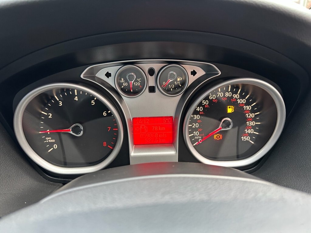 Used Ford Focus 2010 for sale - 77133823: Photo 24