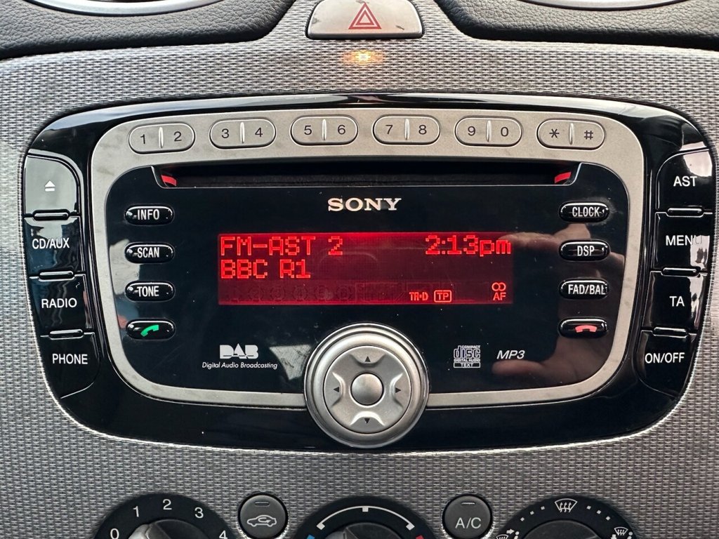 Used Ford Focus 2010 for sale - 77133823: Photo 30