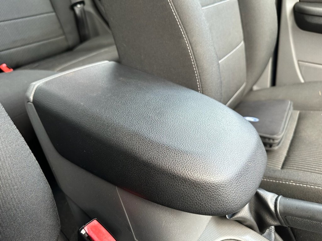 Used Ford Focus 2010 for sale - 77133823: Photo 37