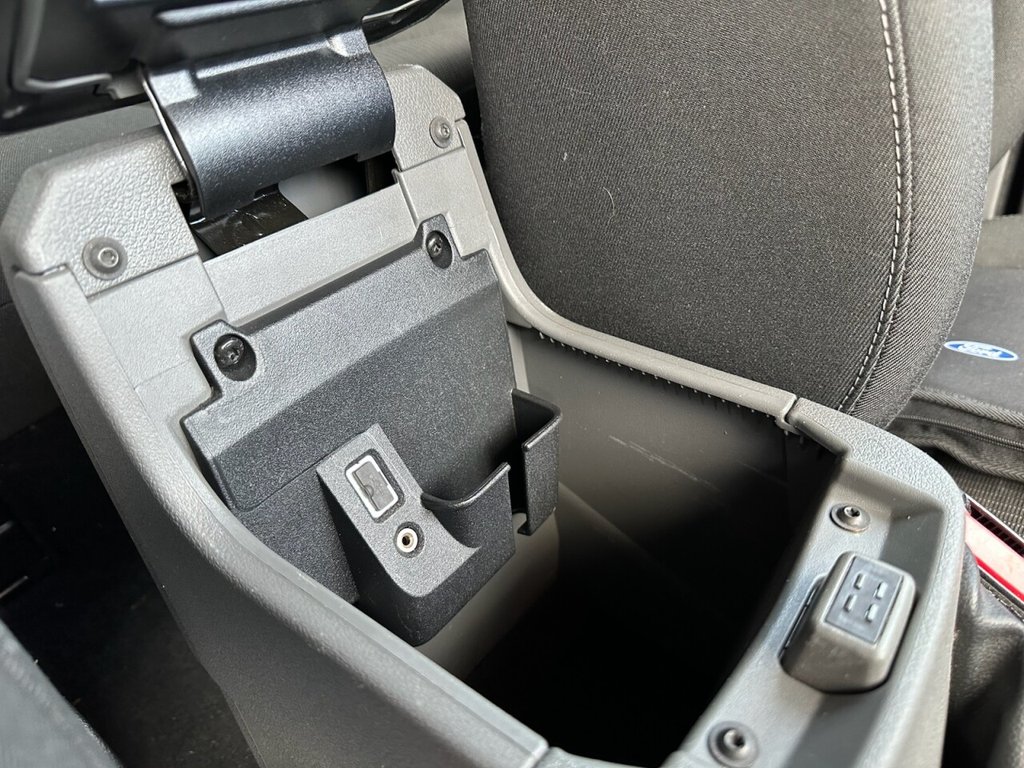 Used Ford Focus 2010 for sale - 77133823: Photo 38