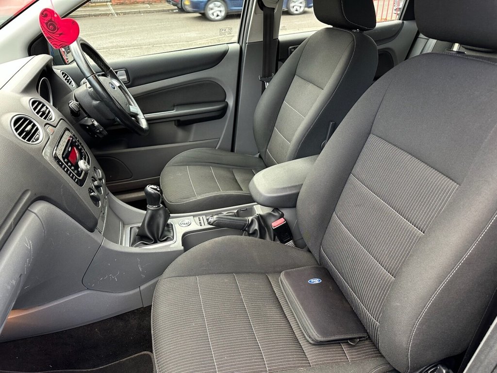 Used Ford Focus 2010 for sale - 77133823: Photo 49