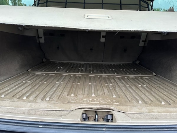 Used Volvo XC70 2011 for sale - 76304146: Photo 12