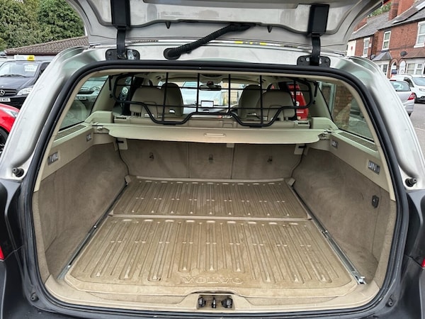 Used Volvo XC70 2011 for sale - 76304146: Photo 14