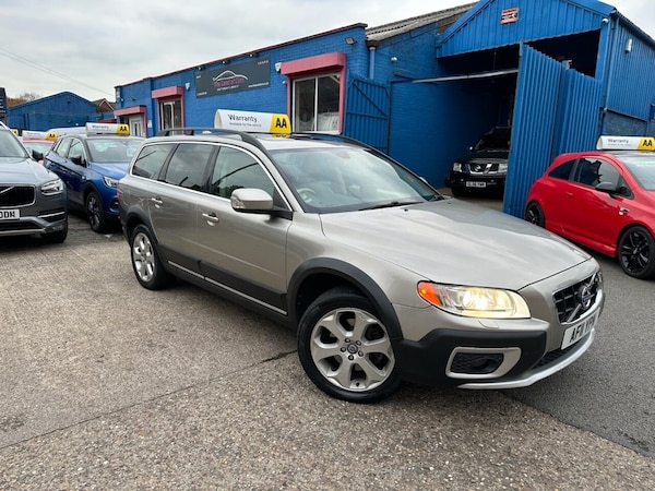 Used Volvo XC70 2011 for sale - 76304146: Photo 1