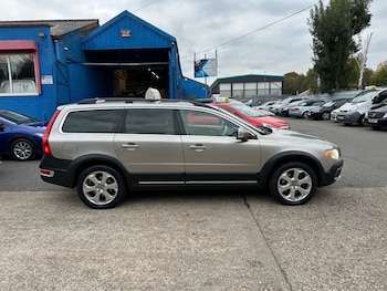 Used Volvo XC70 2011 for sale - 76304146: Photo