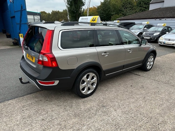 Used Volvo XC70 2011 for sale - 76304146: Photo 3