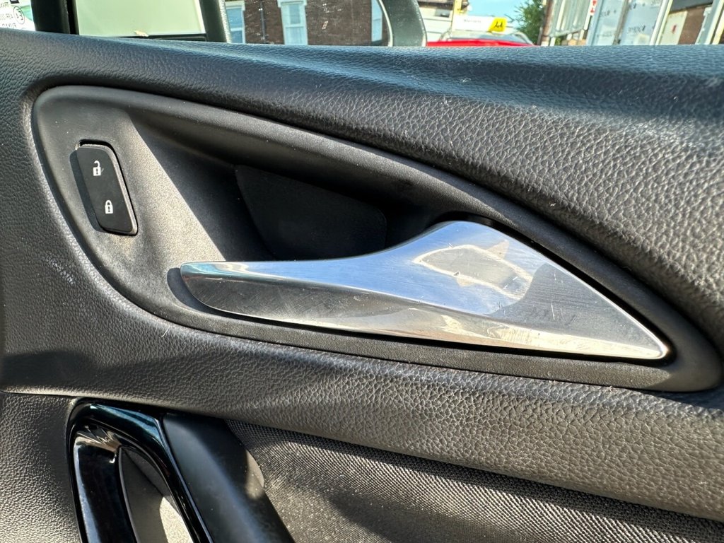 Used Vauxhall Astra 2018 for sale - 77719687: Photo 20