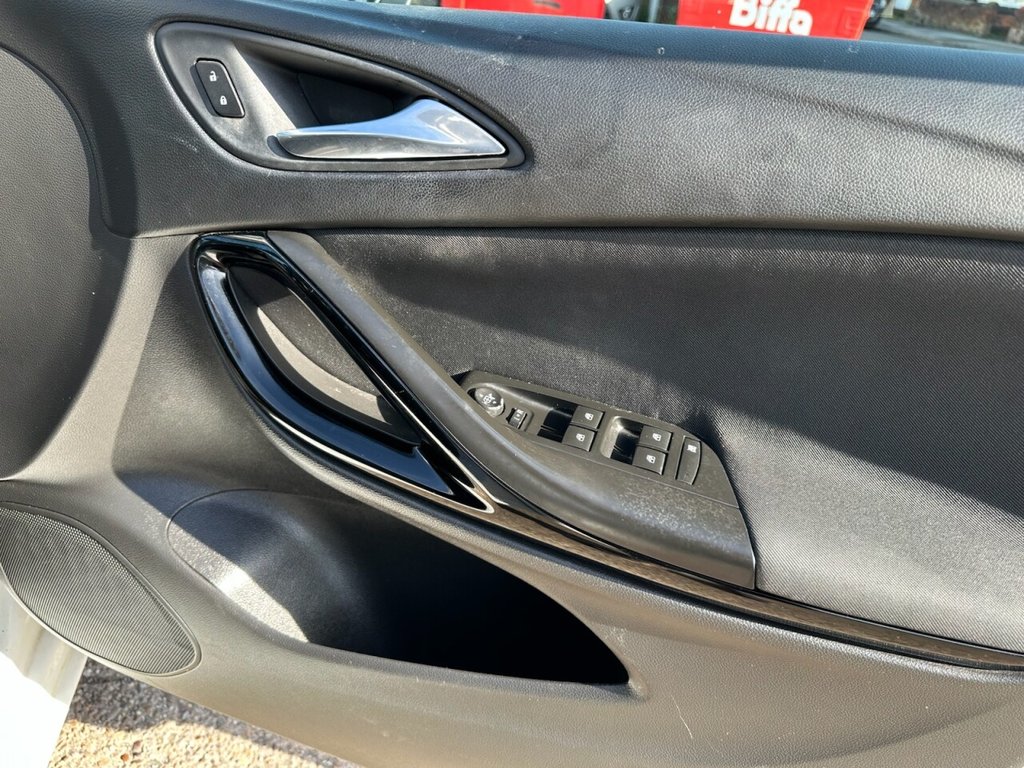 Used Vauxhall Astra 2018 for sale - 77719687: Photo 21