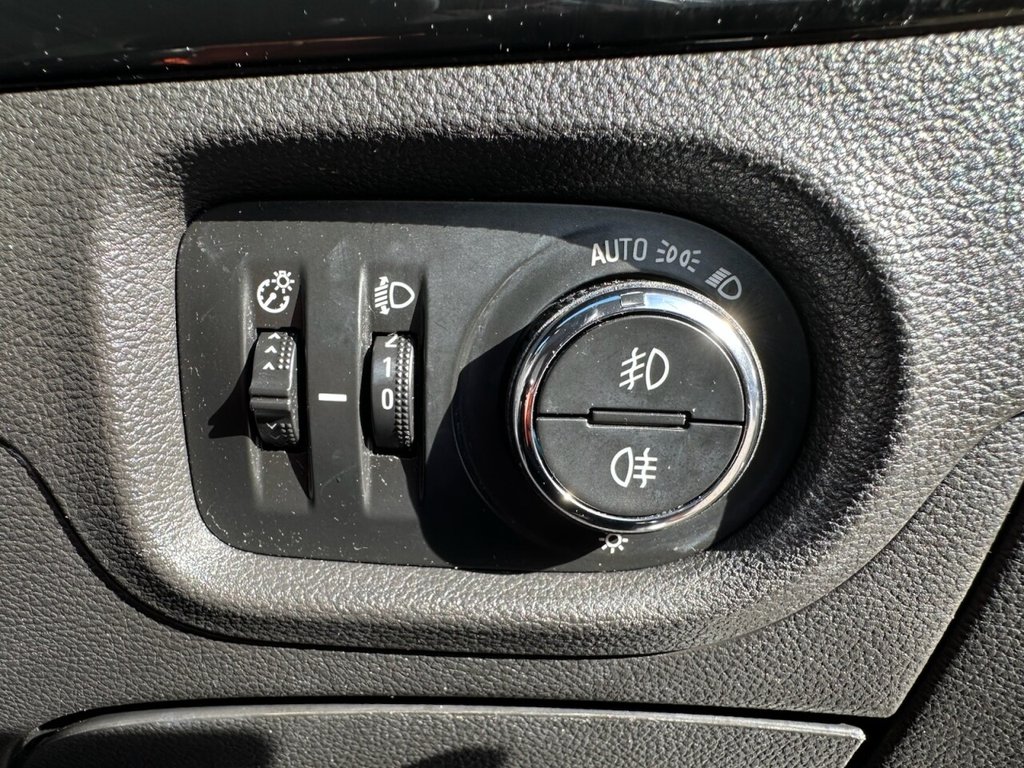 Used Vauxhall Astra 2018 for sale - 77719687: Photo 24