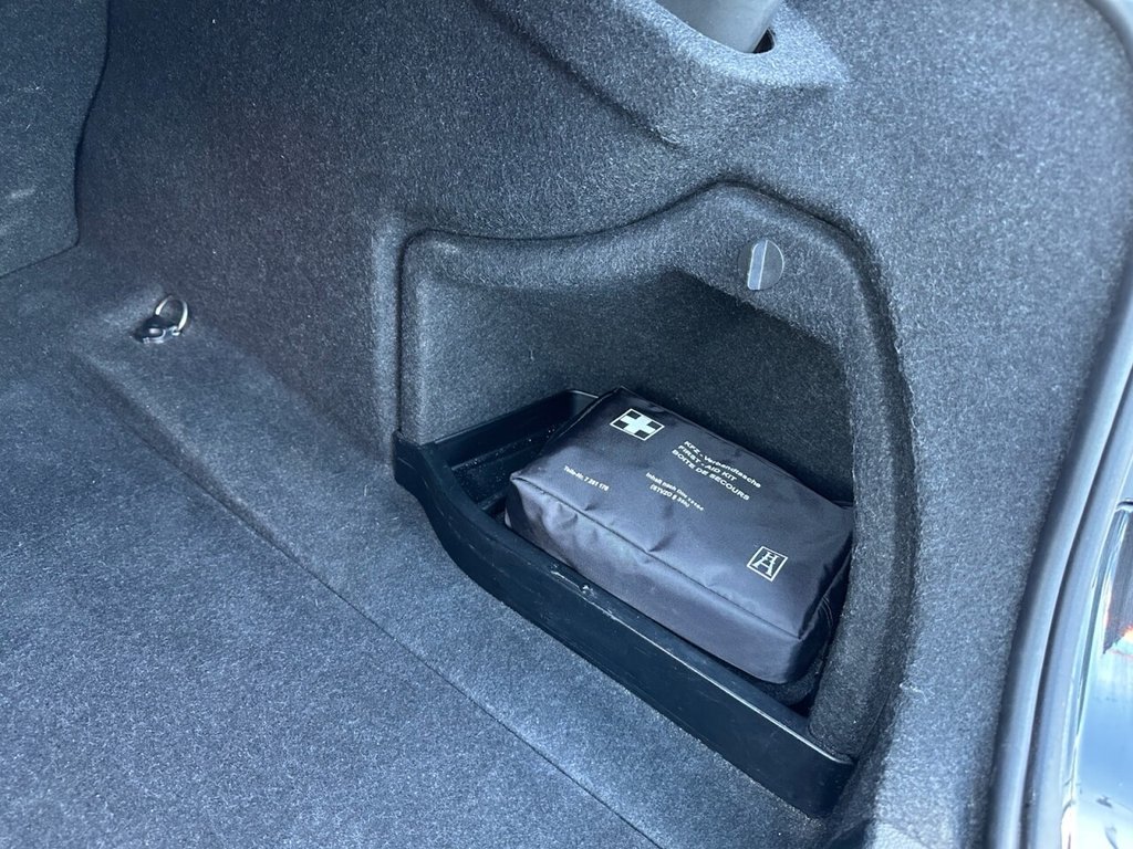 Used BMW 3 Series 2016 for sale - 77660157: Photo 12