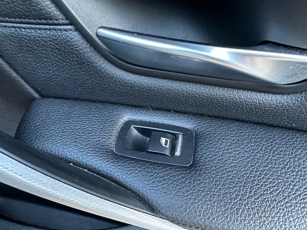 Used BMW 3 Series 2016 for sale - 77660157: Photo 22