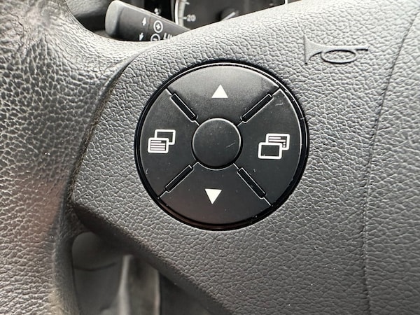 Used Mercedes-Benz Vito 2012 for sale - 76303817: Photo 34