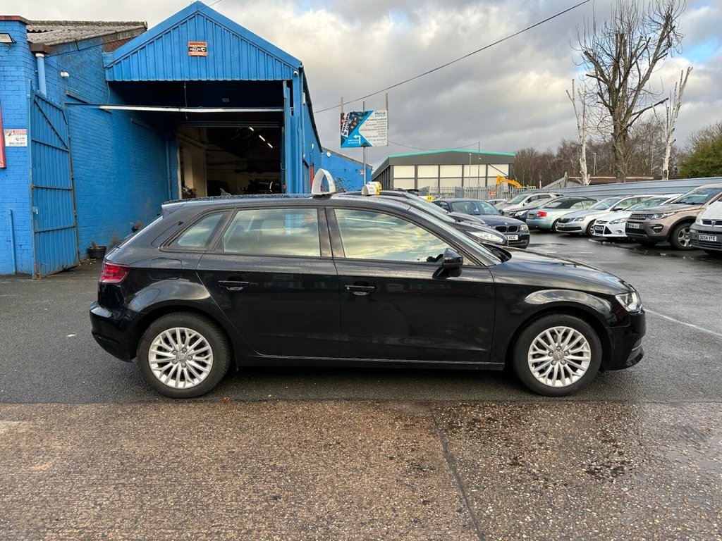 Used Audi A3 2015 for sale - 77132937: Photo 2