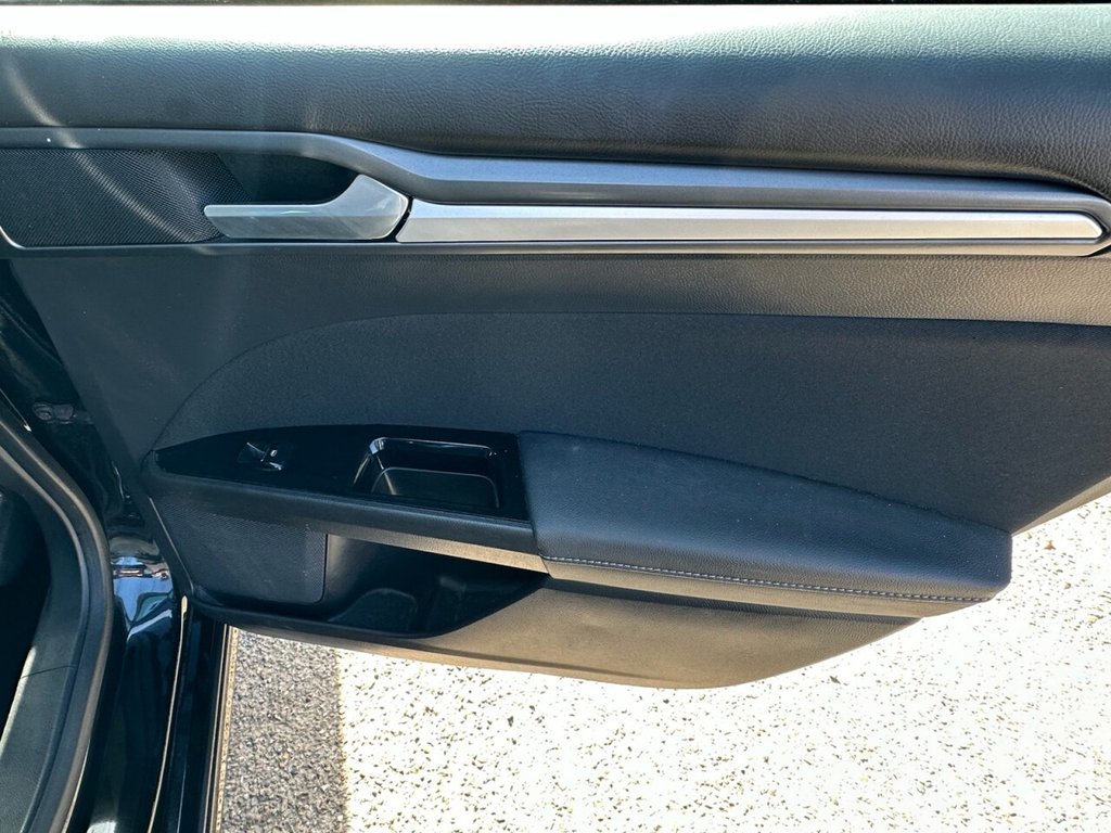 Used Ford Mondeo 2015 for sale - 77890940: Photo 18