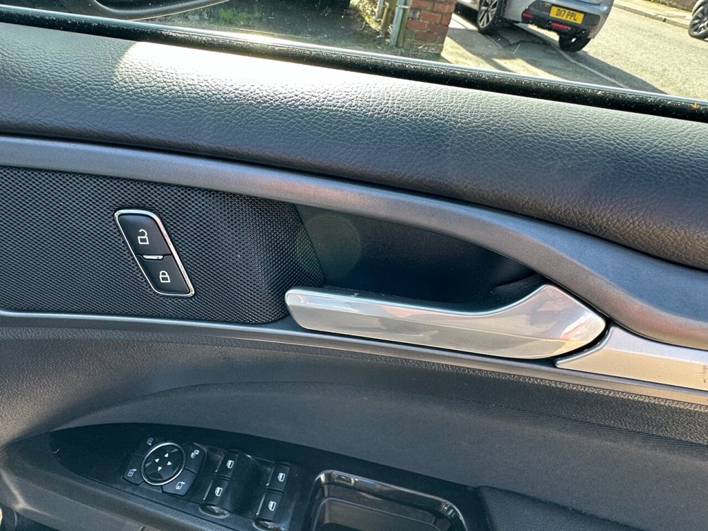 Used Ford Mondeo 2015 for sale - 77890940: Photo 22