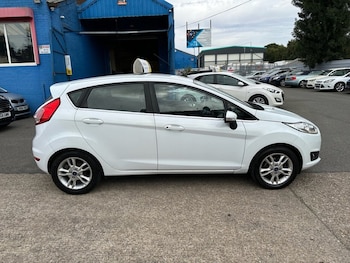 Used Ford Fiesta 2016 for sale - 79472992: Photo