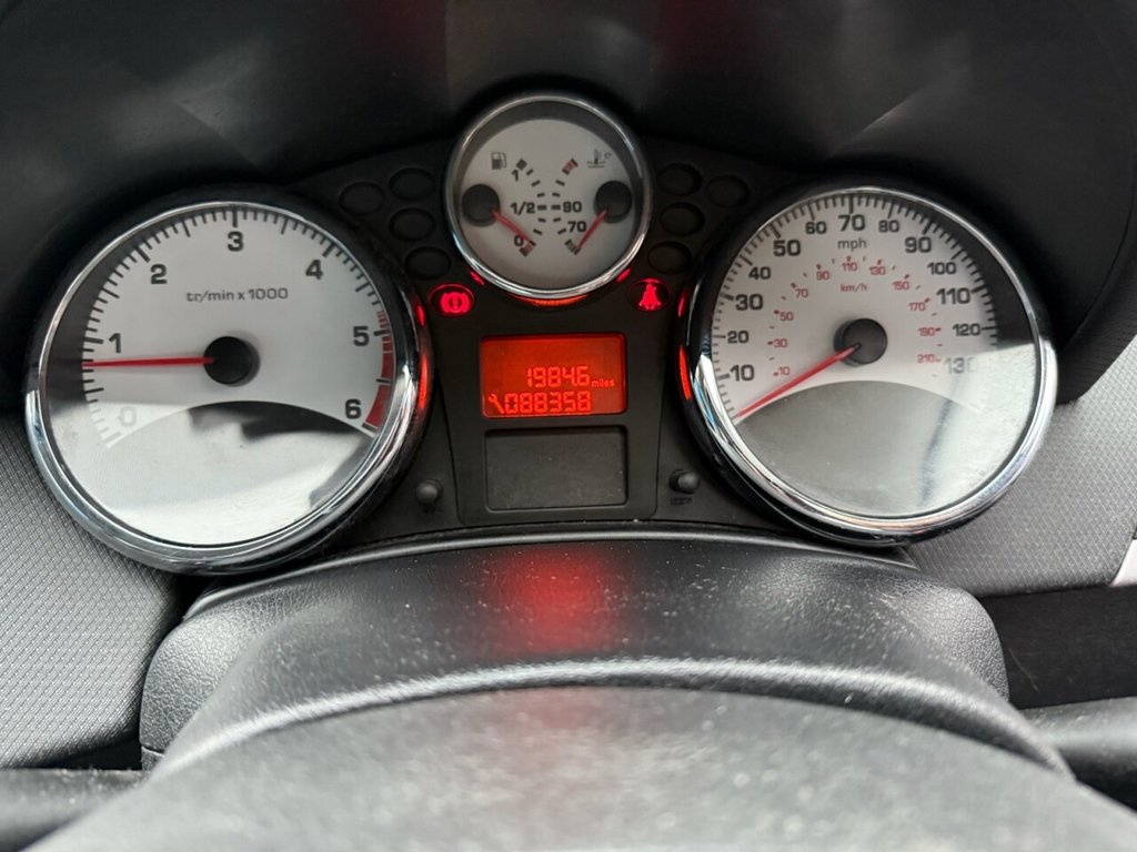 Used Peugeot 207 2010 for sale - 76724275: Photo 24