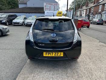Used Nissan Leaf 2017 for sale - 76056942: Photo 4