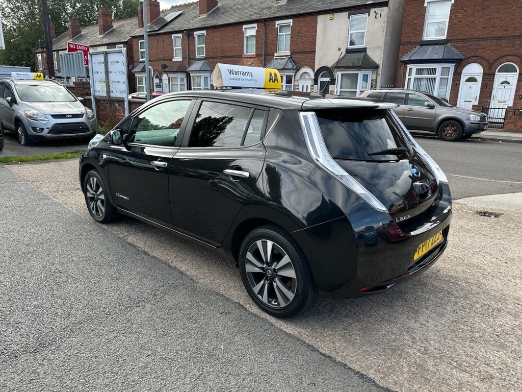 Used Nissan Leaf 2017 for sale - 76056942: Photo 5