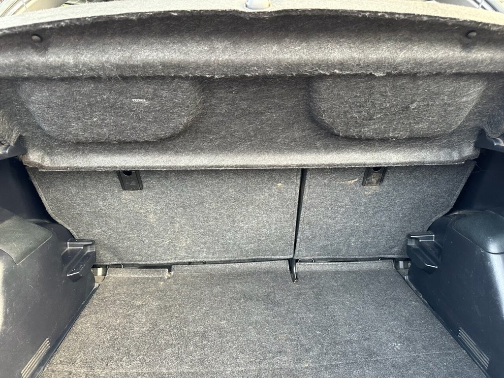 Used Toyota Yaris 2012 for sale - 77771037: Photo 11