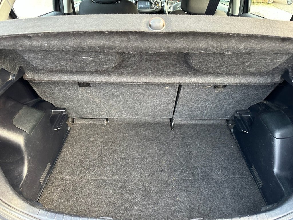 Used Toyota Yaris 2012 for sale - 77771037: Photo 12