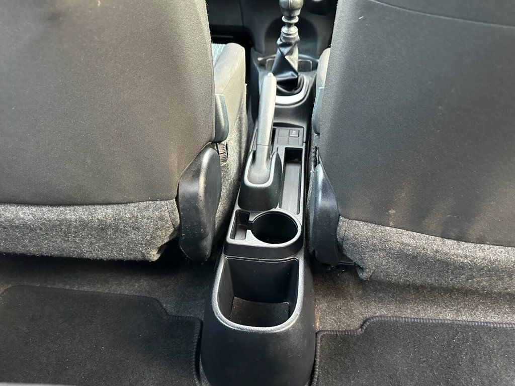 Used Toyota Yaris 2012 for sale - 77771037: Photo 17