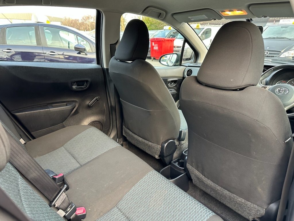 Used Toyota Yaris 2012 for sale - 77771037: Photo 18