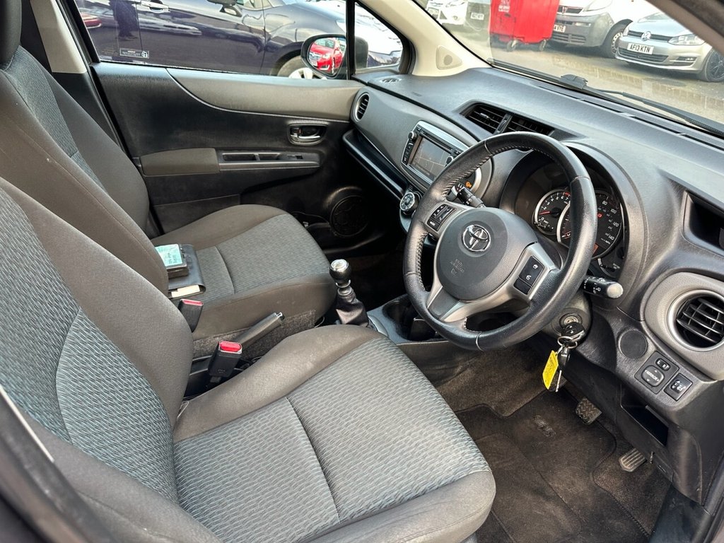 Used Toyota Yaris 2012 for sale - 77771037: Photo 20
