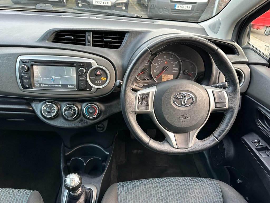 Used Toyota Yaris 2012 for sale - 77771037: Photo 25