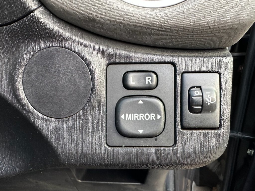 Used Toyota Yaris 2012 for sale - 77771037: Photo 27