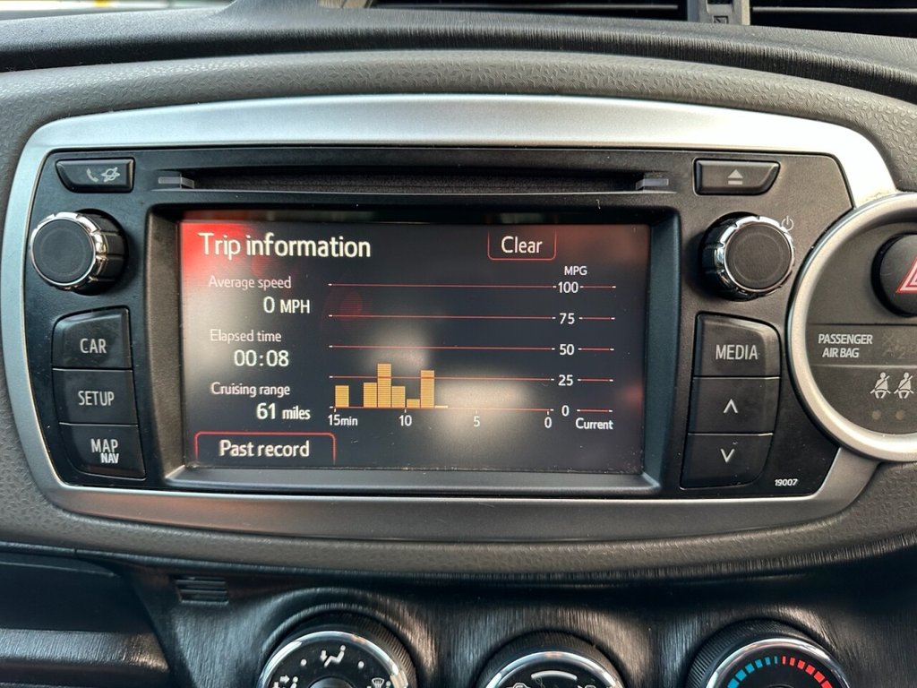 Used Toyota Yaris 2012 for sale - 77771037: Photo 32