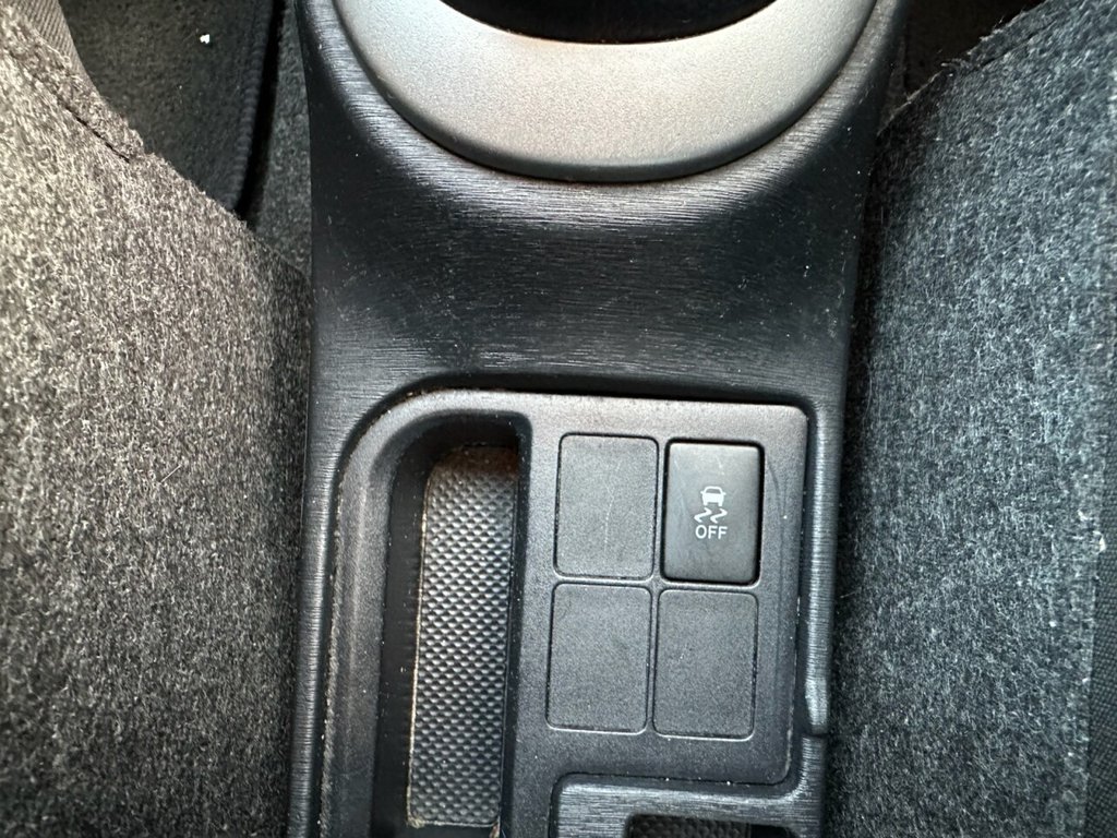 Used Toyota Yaris 2012 for sale - 77771037: Photo 48