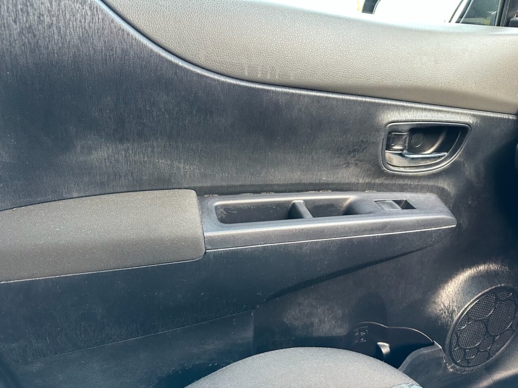 Used Toyota Yaris 2012 for sale - 77771037: Photo 49