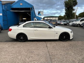 Used BMW 3 Series 2011 for sale - 78372177: Photo