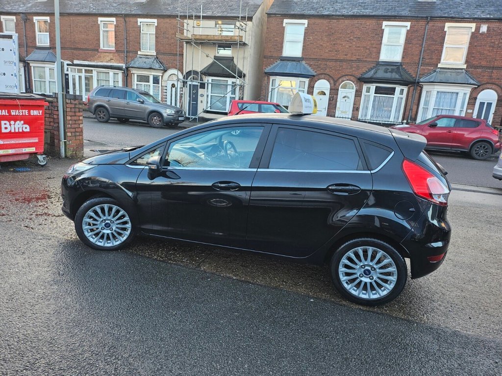 Used Ford Fiesta 2013 for sale - 76923968: Photo 6