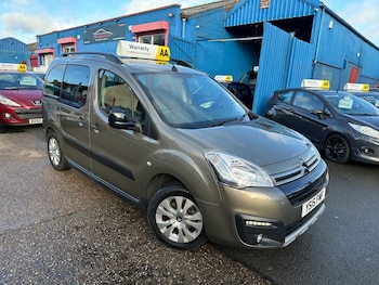 2015 (15) - 1.6 BlueHDi 100 XTR 5dr