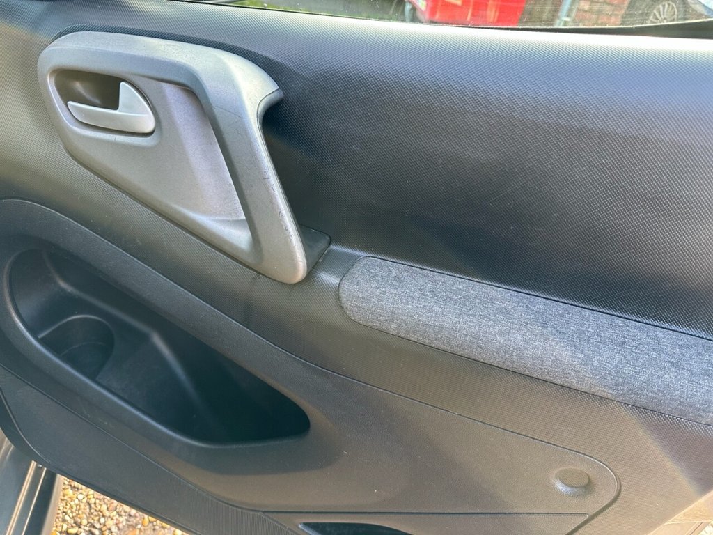 Used Citroen Berlingo Multispace 2015 for sale - 76670673: Photo 25