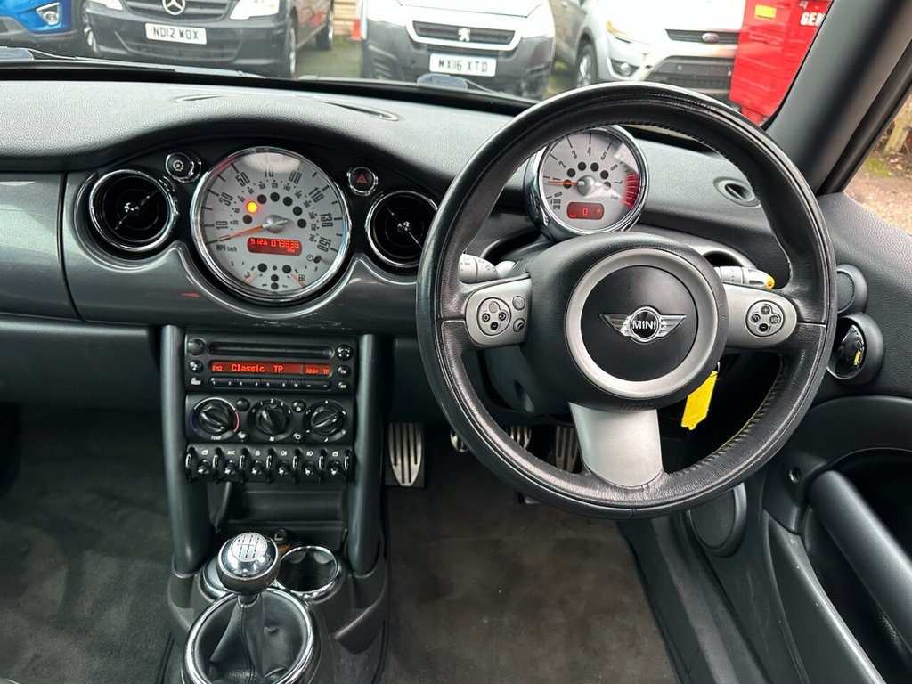 Used MINI Convertible 2007 for sale - 77139481: Photo 23